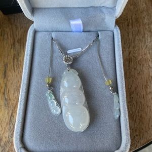 Jade necklace and earrings bundle